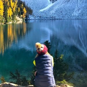 Meet your Posher, Elana